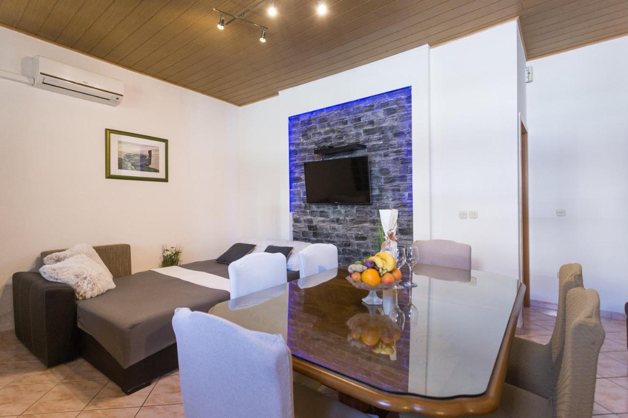 Apartman Ikar Podstrana Kültér fotó